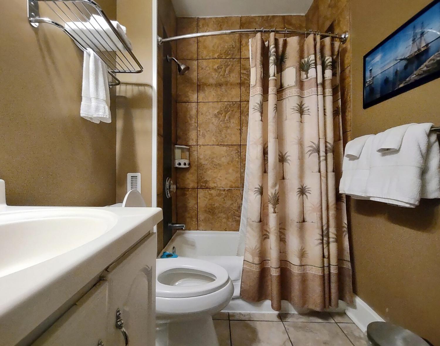 Spacious Frontier Park Apartment Ери Екстериор снимка