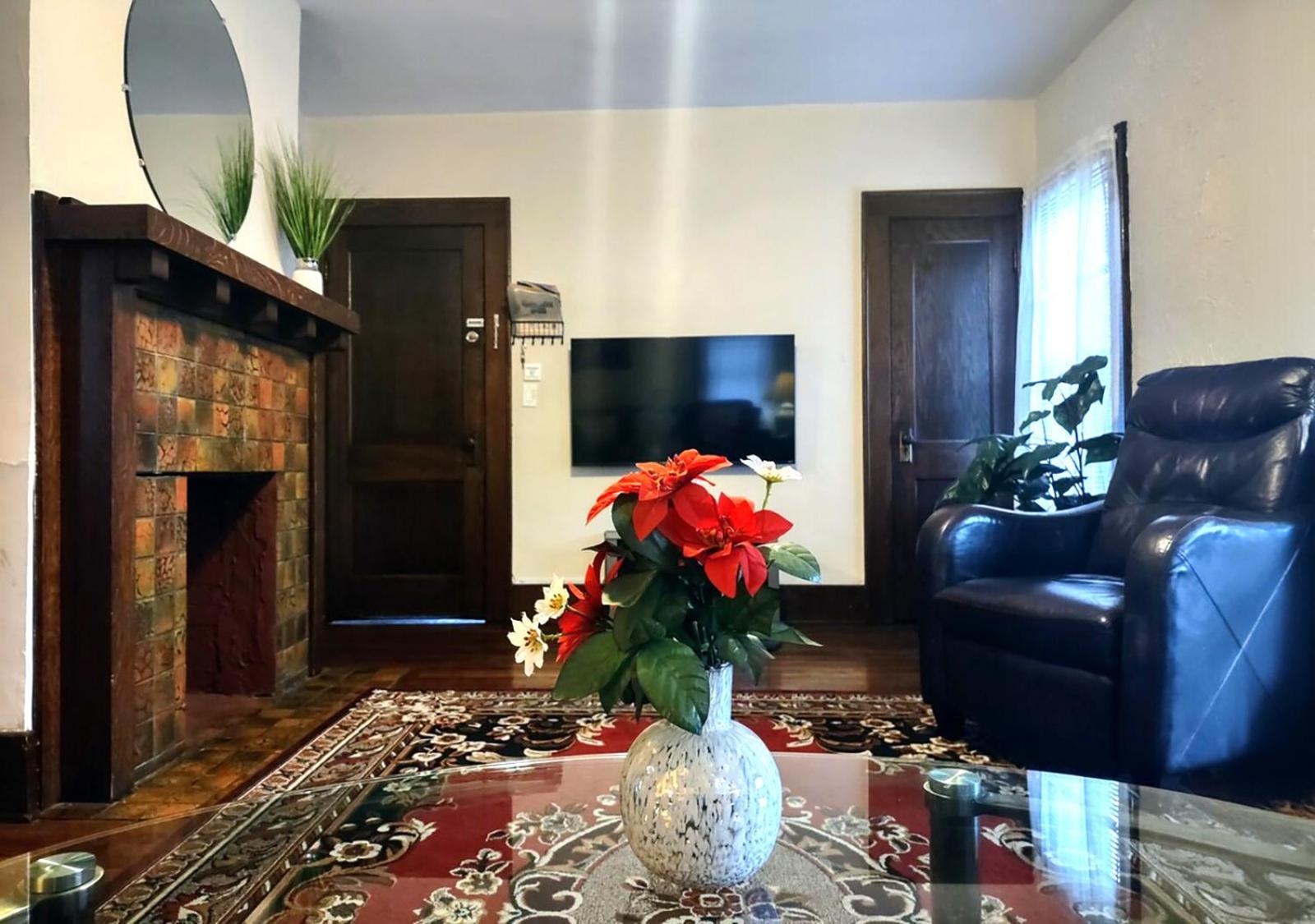 Spacious Frontier Park Apartment Ери Екстериор снимка