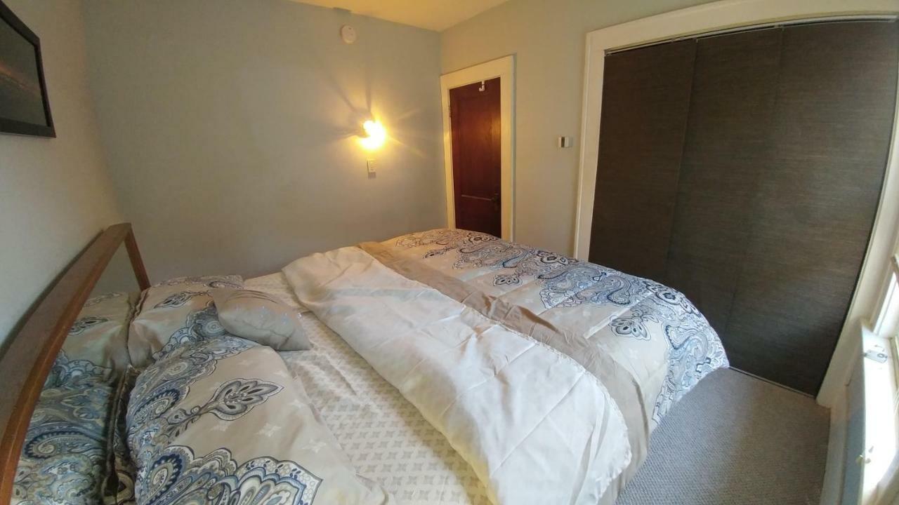 Spacious Frontier Park Apartment Ери Екстериор снимка