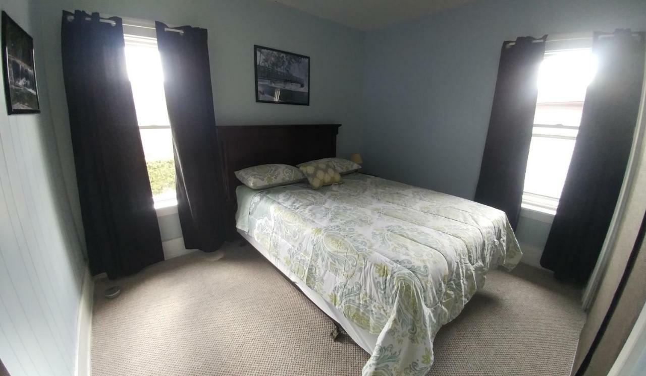 Spacious Frontier Park Apartment Ери Екстериор снимка